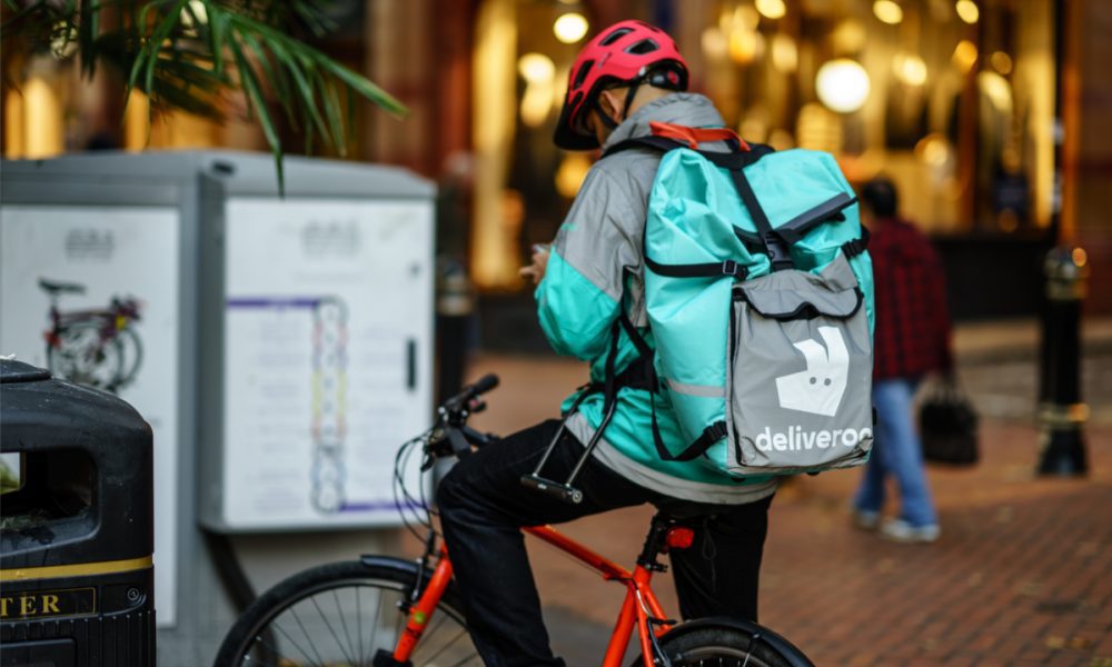 ロンドンでの迅速な食料品配達をテストするためのDeliveroo